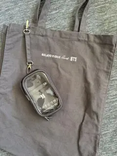 BTS ジェラートピケコラボ トートバッグ＆ポーチ＆キーホルダー 2025年最新】bts ジェラートピケ トートの人気アイテム - メルカリ