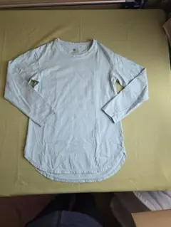 UNIQLO 長袖アンダーシャツ 140 ミントグリーン