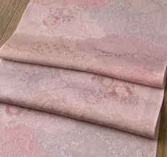 2607☆正絹☆ピンク系地紋越し☆雲重ね花文☆ハギレ37×167