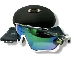 OAKLEY✨JAWBREAKER サングラス　ブラック×ホワイト　ミラーレンズ