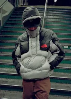 Supreme × The North Face ダウンジャケットのサムネイル