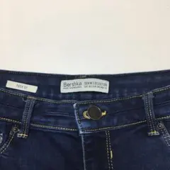 レディースデニム/ジーンズ(Bershka)