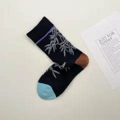 レディース 刺繍風リーフ柄ソックス ブラック クルー丈靴下 フリー8682