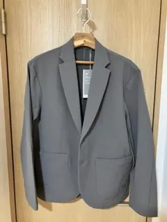 ニューバランス GREY シングルジャケットバンツセットアップのサムネイル