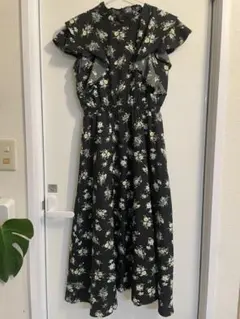 花柄フリル袖マキシワンピース　tocco