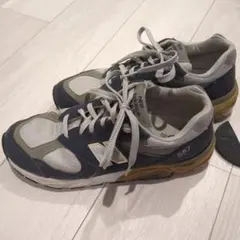 New Balance 587 ネイビー/グレー スニーカー