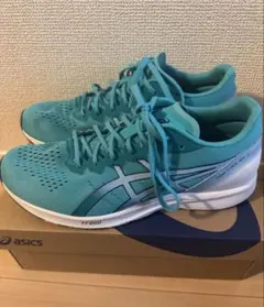 アシックス 陸上競技