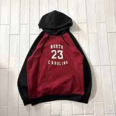 NORTH CAROLINA 23 パーカー L カレッジ 古着 赤 黒