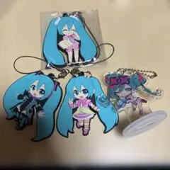 初音ミク　ラバーストラップ　アクリルキーホルダー