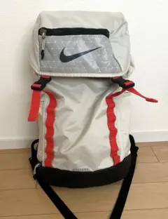 Nike バックパック ホワイト/レッド/ブラック