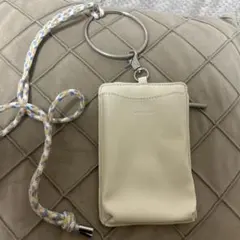 スマホショルダーバッグ クリーム色