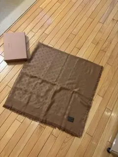 ルイヴィトン 大判ストール