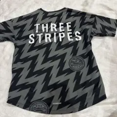 THREE STRIPES 稲妻模様シャツ 150cm