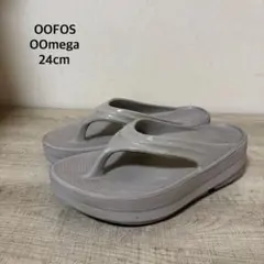 美品＊OOFOS ウーフォス OOmega 厚底サンダル W7(24cm) - メルカリ