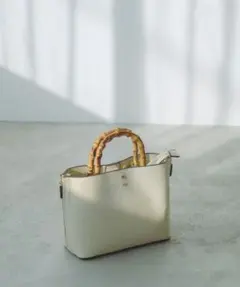 アンデミュウバンブーハンドルBAG ショルダーバッグ アイボリーのサムネイル