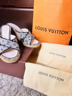 LOUIS VUITTON Monogram 楔形鞋底涼鞋 尺寸35