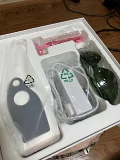 格安大放出！！OULISI IPL光脱毛器 本体 と EMS(腹筋用とおしり用)のサムネイル
