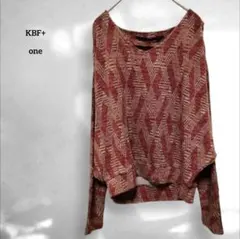【新品】KBF+　ニット　ドルマリン　幾何学模様 赤　長袖　タグ付　ケービーエフ