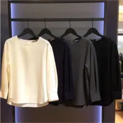 美品　セオリー　近年モデル　 Crepe Combo プルオーバーブラウス　紺 美品 セオリー 近年モデル Crepe Combo プルオーバーブラウス 紺