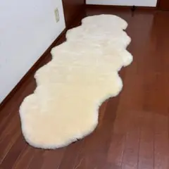 本物ムートンラグ２匹物　羊毛皮　オセアニア産　クリームホワイト