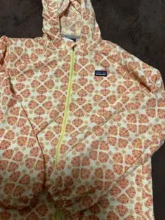 Patagonia フード付きジャケットkidsL大人も可能