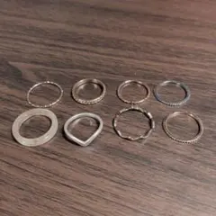 シルバーとゴールドのリング8点セット