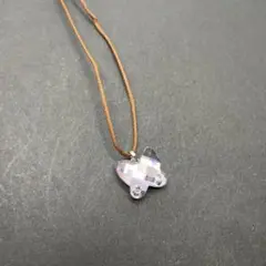 047スワロフスキー　ピンク　蝶型クリスタルネックレス