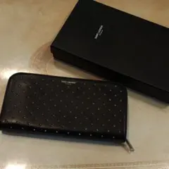 新品未使用サンローランパリマイクロスタッズ長財布ジッピーウォレット