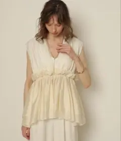 2025年最新】CADUNE チュニックの人気アイテム - メルカリ