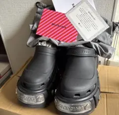 2026年最新】balenciaga crocs 39の人気アイテム - メルカリ