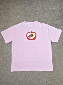 新品 NIKE ナイキ アップルロゴ Tシャツ ピンク XSのサムネイル