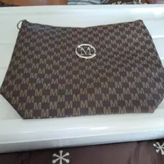 おしゃれなショルダーバックです。