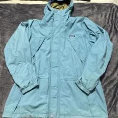 patagonia フード付きマウンテンパーカー
