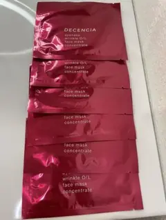 DECENCIA Wrinkle O/L Face Mask 6枚入りのサムネイル
