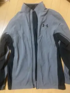 グレー ナイロンジャケット