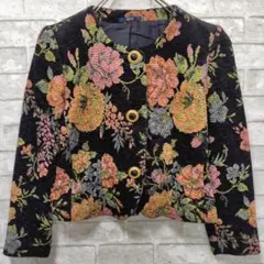 ロペ ROPÉ ノーカラージャケット　花柄刺繍　エレガント　レーヨン素材52%