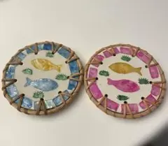 魚模様の陶器コースター 2色セット