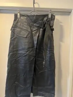 ZARA ブラック タイトスカート ベルト付き　レザー