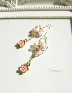 小さな桜のピアス
