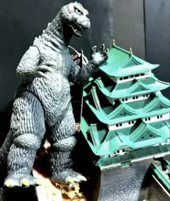 ゴジラ・ストア限定ゴジラ１９６４(モスゴジ)名古屋城襲撃＆ゴジラ名鑑