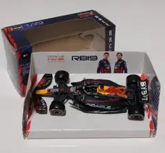 Bburago 1/43 レッドブル RB19 マックス・フェルスタッペン仕様のサムネイル