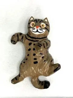 キジ猫（小）（へそ天）　木彫り　置物のサムネイル