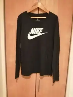 NIKE ナイキ　黒長袖Tシャツ　ロンT　プリントロゴ　XL