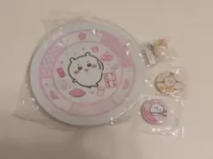 ちいかわ　くら寿司　お皿　缶バッチ　キーホルダー