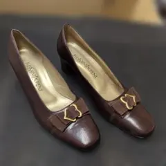 Yves Saint Laurent パンプス ブラウン 36.5　茶 レザーのサムネイル