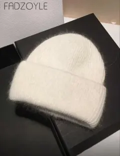 SHEINホワイトウール混紡ビーニー