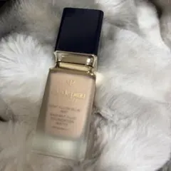 クレ・ド・ポー ボーテ タンフリュイド エクラ マット オークル10