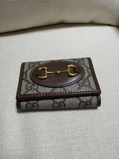 ✨新品未使用・箱付き✨ GUCCI キーケース キーリング 6連 筆記体ロゴ