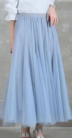 チュールスカート　ライトブルー 　ロングスカート　新品タグ付き