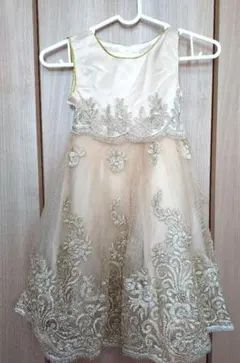 ベージュ 刺繍入りドレス☆ 後ろリボン付き☆120